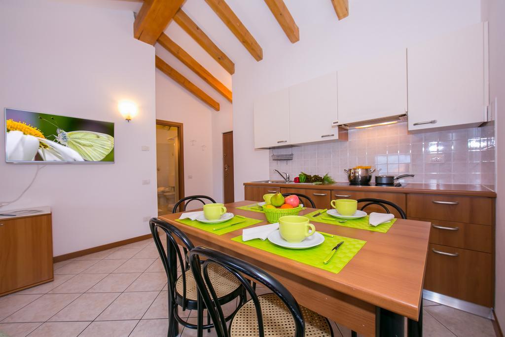 Residence Riva Del Lario Gravedona Exterior photo
